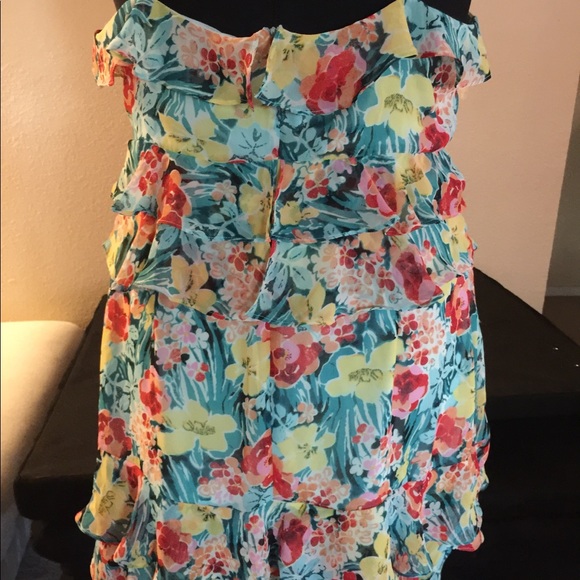 Lulu’s - Picture 2 of 2